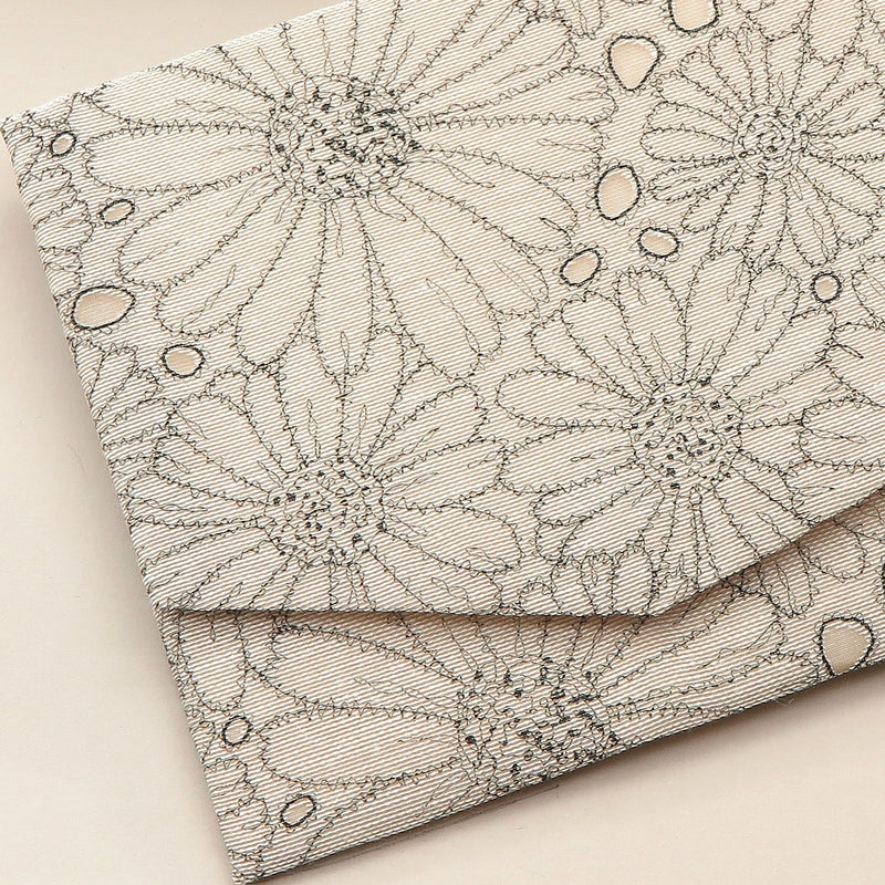 2nd image: Japanese Magnetic Pouch - Marguerite , Beige tones | 10006-013