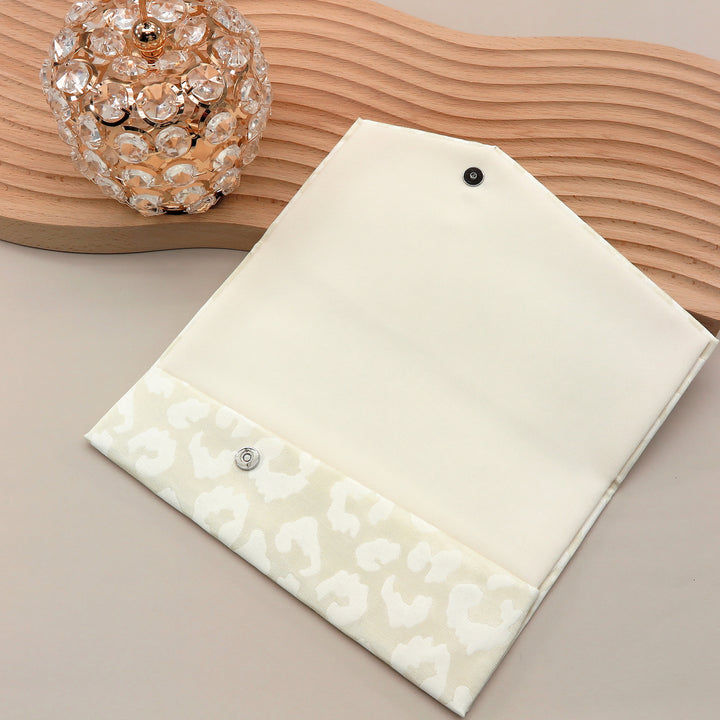 3nd image: Japanese Magnetic Pouch - Leopard , Ivory tones | 10006-091