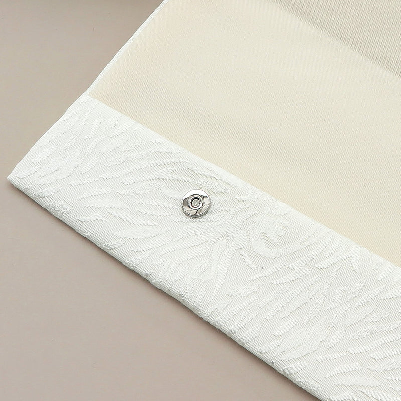 4th image: Japanese Magnetic Pouch - Kiku , White tones | 10006-101